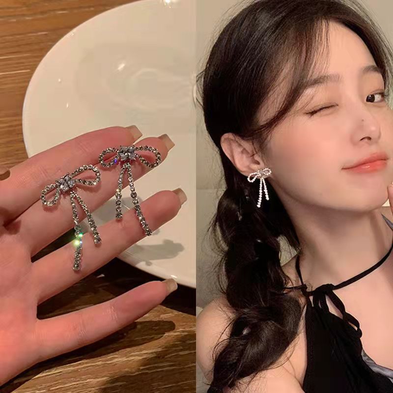 Women's Elegant Trendy Long Tassel Vintage Earrings