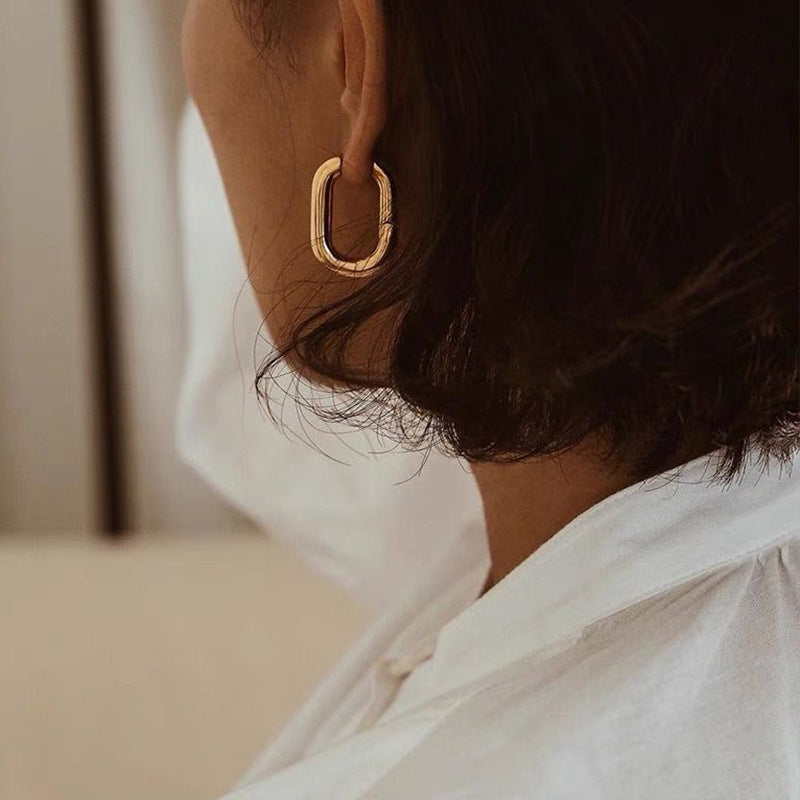 Retro Simple Geometric U-shaped Niche Style Circle Clip Refined Ear Buckle