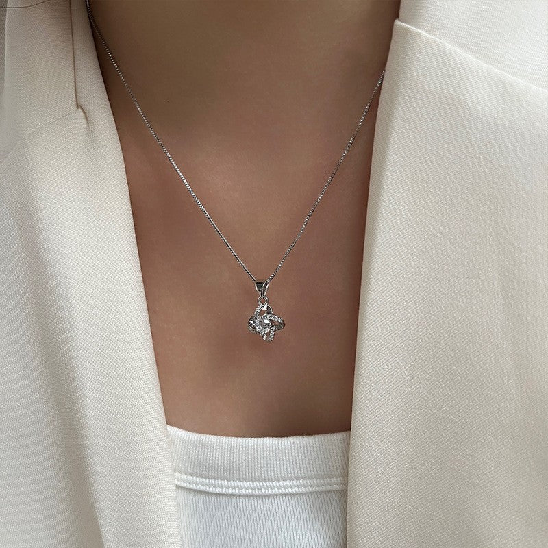 Women's Heart Light Luxury Minority Clavicle Chain Cold Necklace