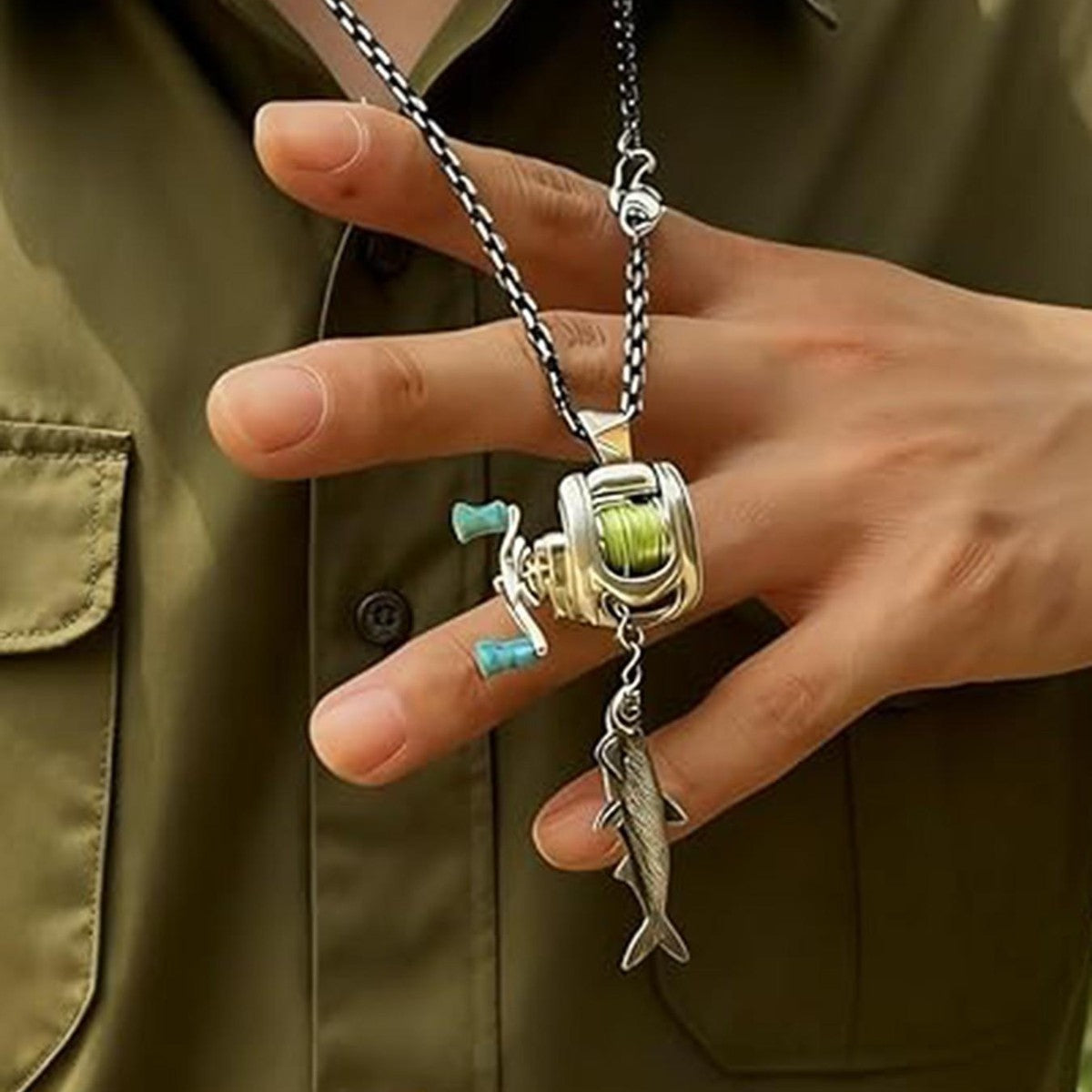 Fishing Wheel Vintage Design With Small Fish Personalized Minority Hip Necklace
