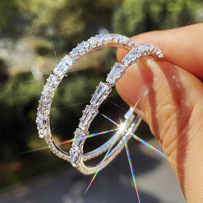 Women's Special Offer Eye-catching Fashion Simple Zircon Earrings