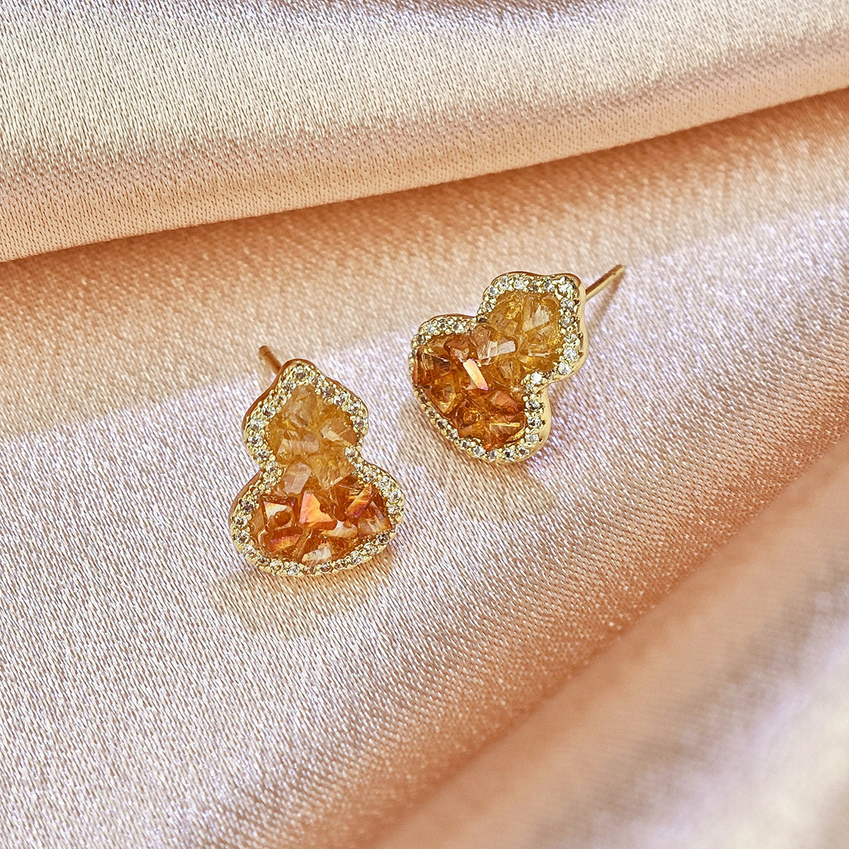 Light Luxury Gourd Personalized Minority Gradient Glass Crystal Earrings