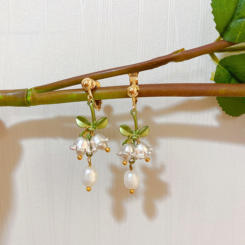 Women's Mori Style Lily Grass Pearl Sier Pin Earrings