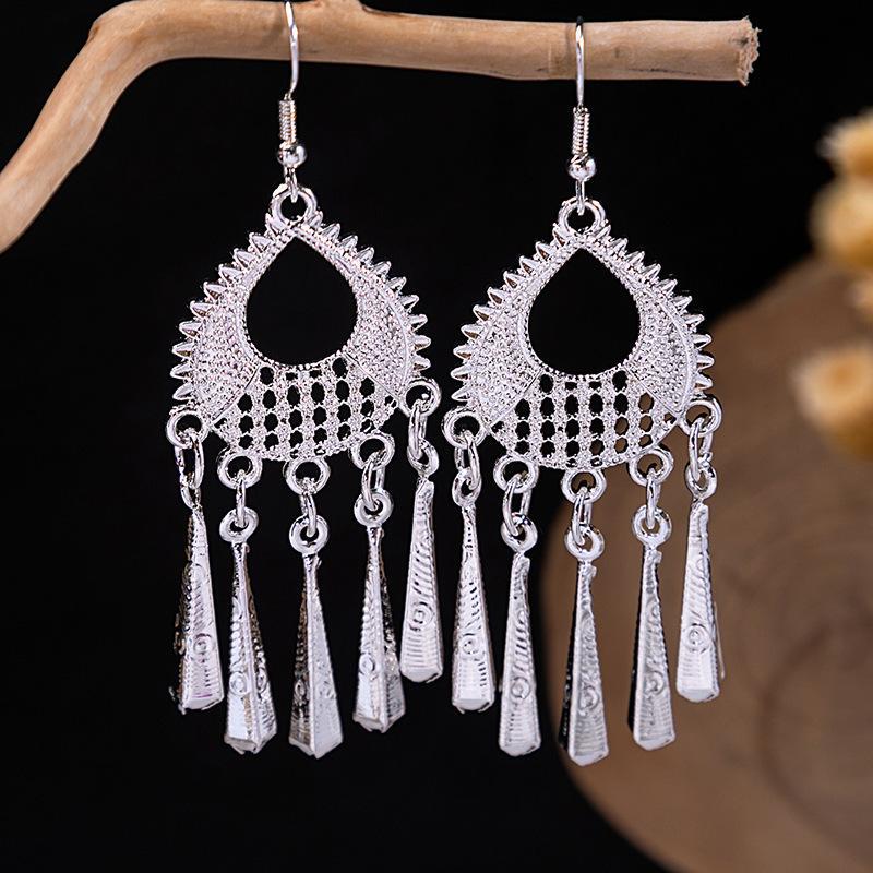 Miao Sier Personality Hollow Out Leaf-shaped Fashion Earrings