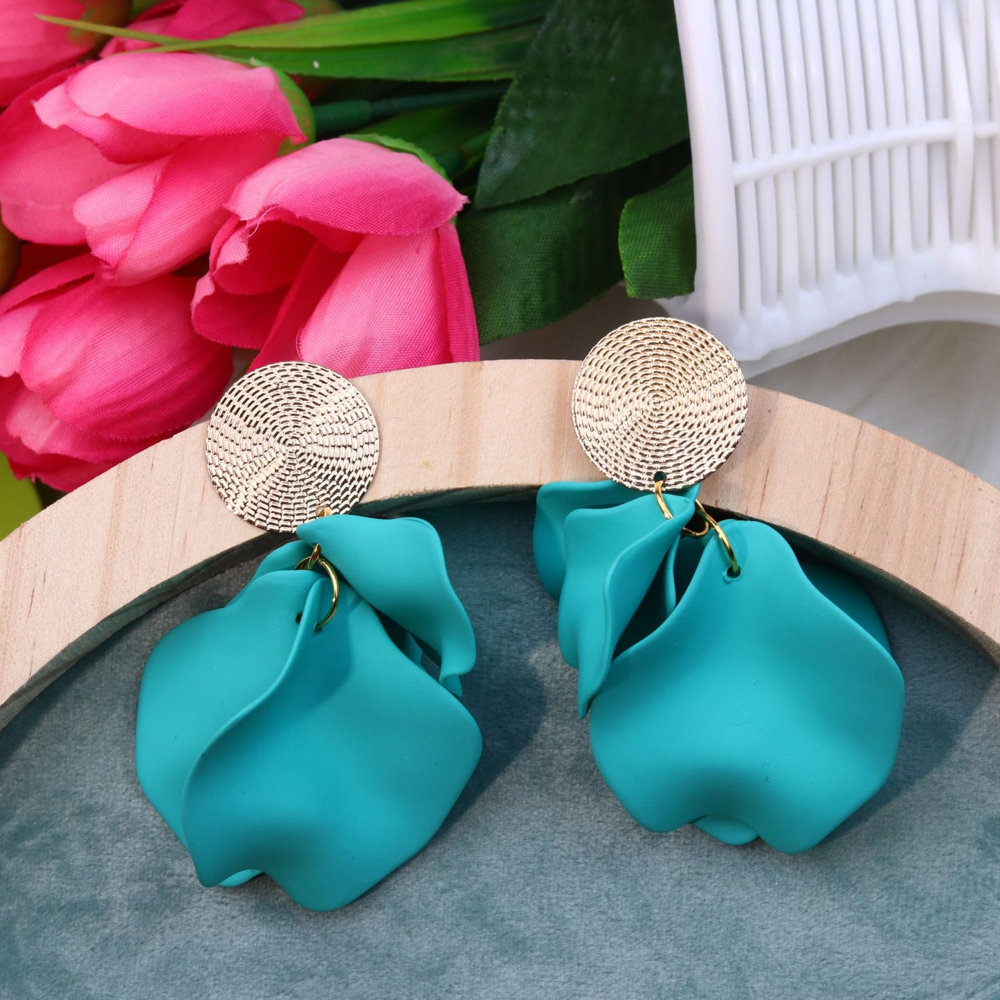 Women's Petal Spray Paint Pleated Candy Color Earrings