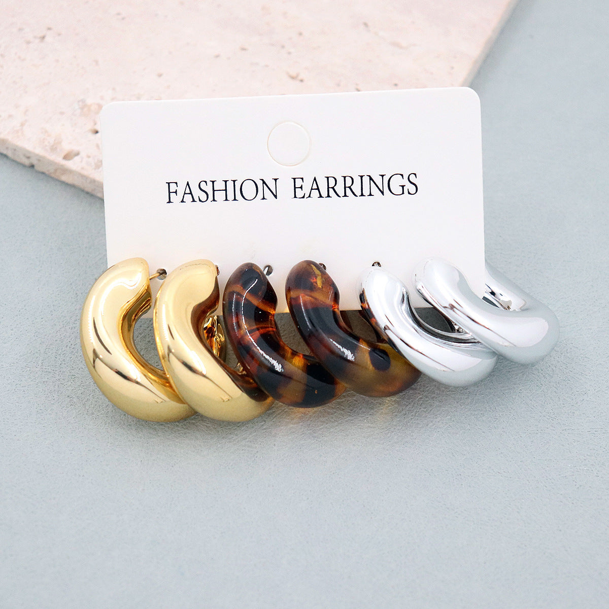 Women's Color Resin Leopard Print Pairs Retro Fashion Earrings