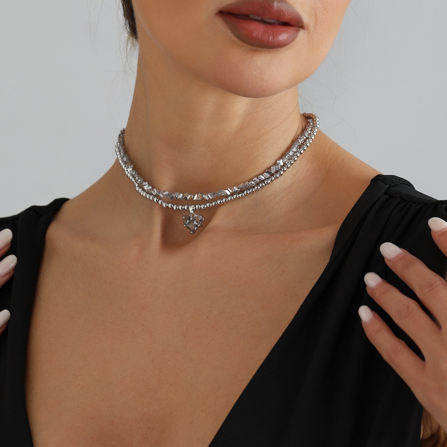 Women's Irregular Ice Crushing Beaded Heart Personality Necklace