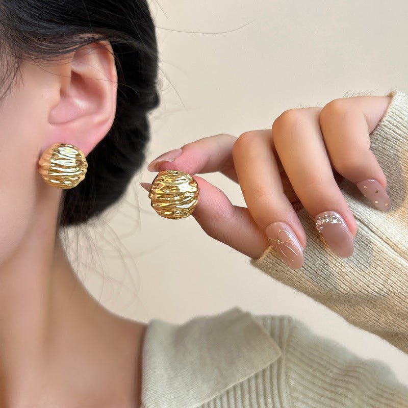 Women's Design Walnut Pattern Metal Light Luxury High-grade Fashion Stud Earrings