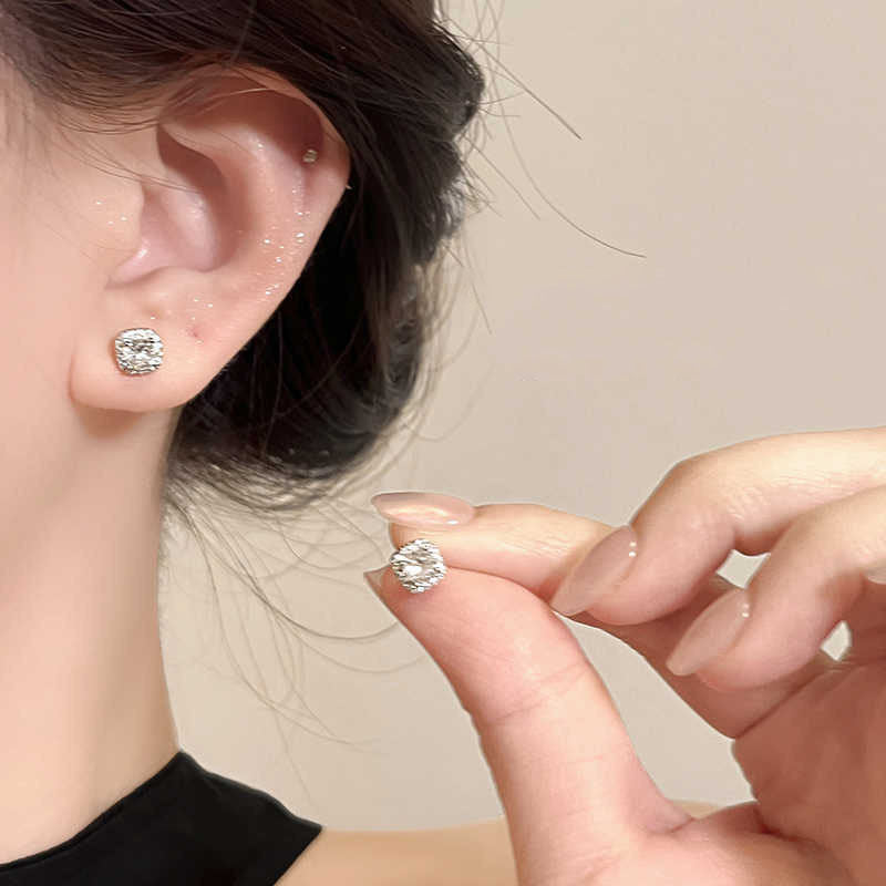 Women's Zircon Tassel Light Luxury High Sense Stud Earrings