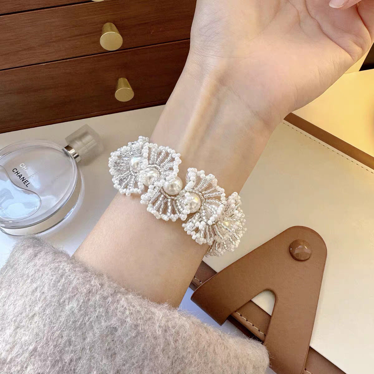 Women's Lace Pearl Flower Fashion Handmade Bead Woven Bracelets