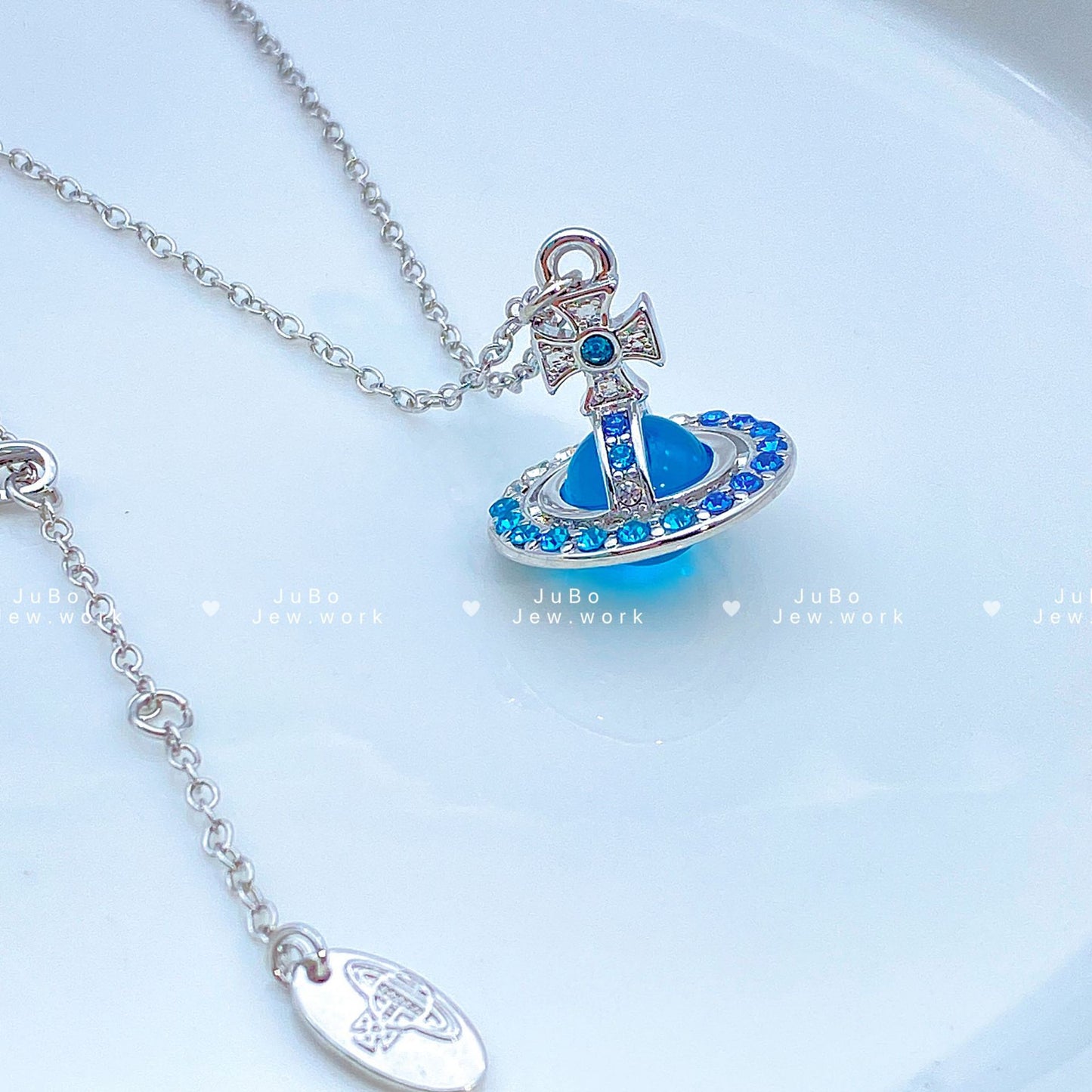 Women's Romantic Queen Mother Planet Three-dimensional Saturn Crystal Sweater Chain Necklaces