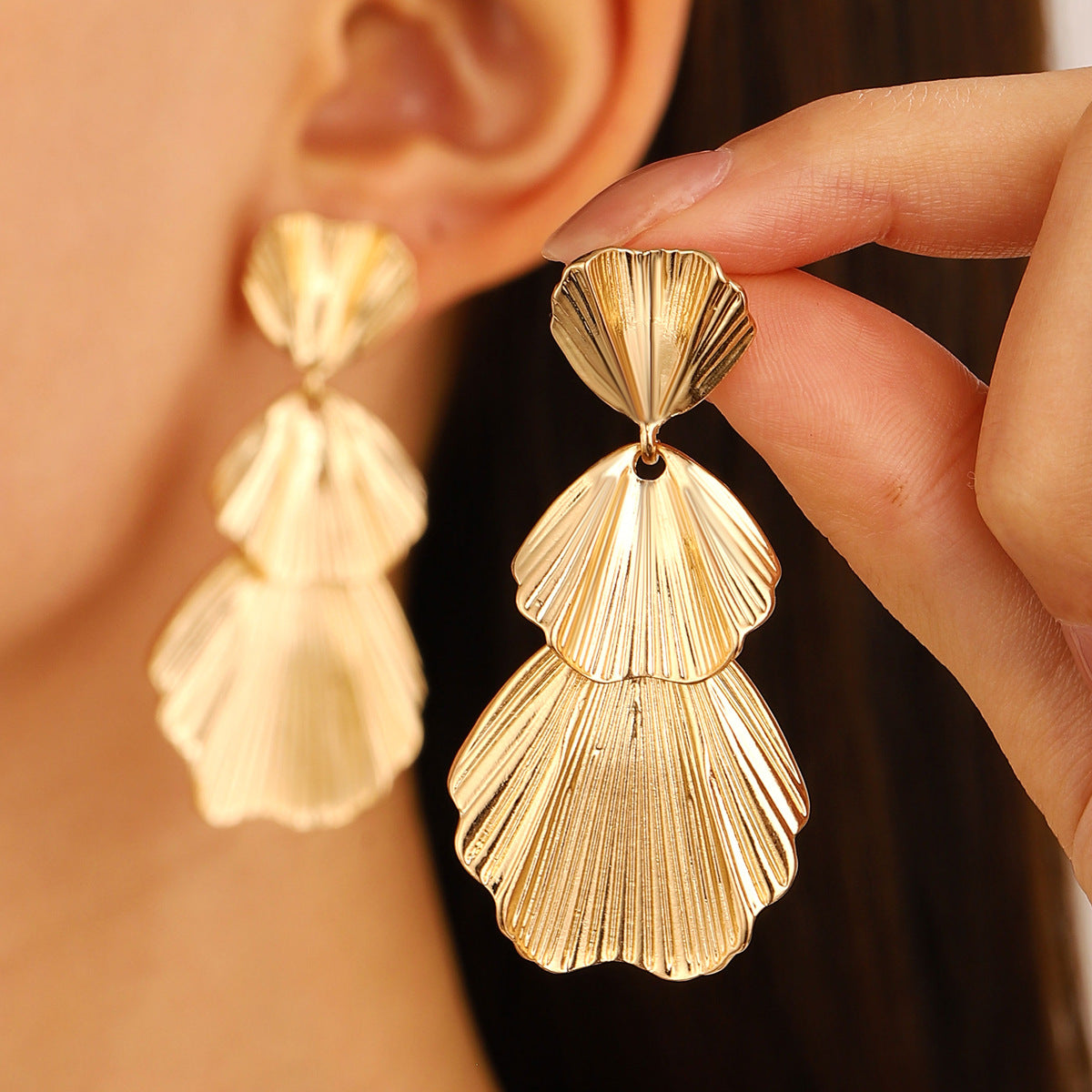 Women's Geometric Glossy Light Luxury High-grade Exaggerated Earrings