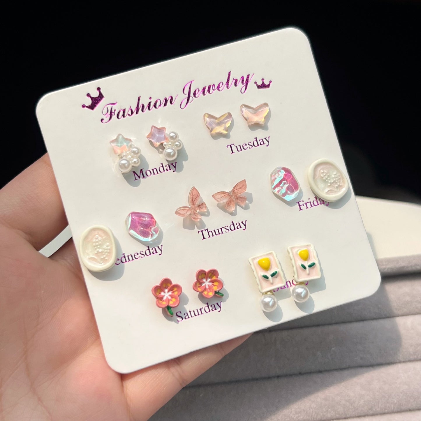 Suit One Week Combination Tulip Temperament Wild Pearl Meteorite Stud Earrings