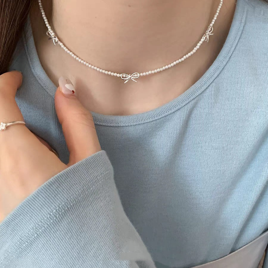 Women's Beaded Bow Clavicle Chain Niche Necklace