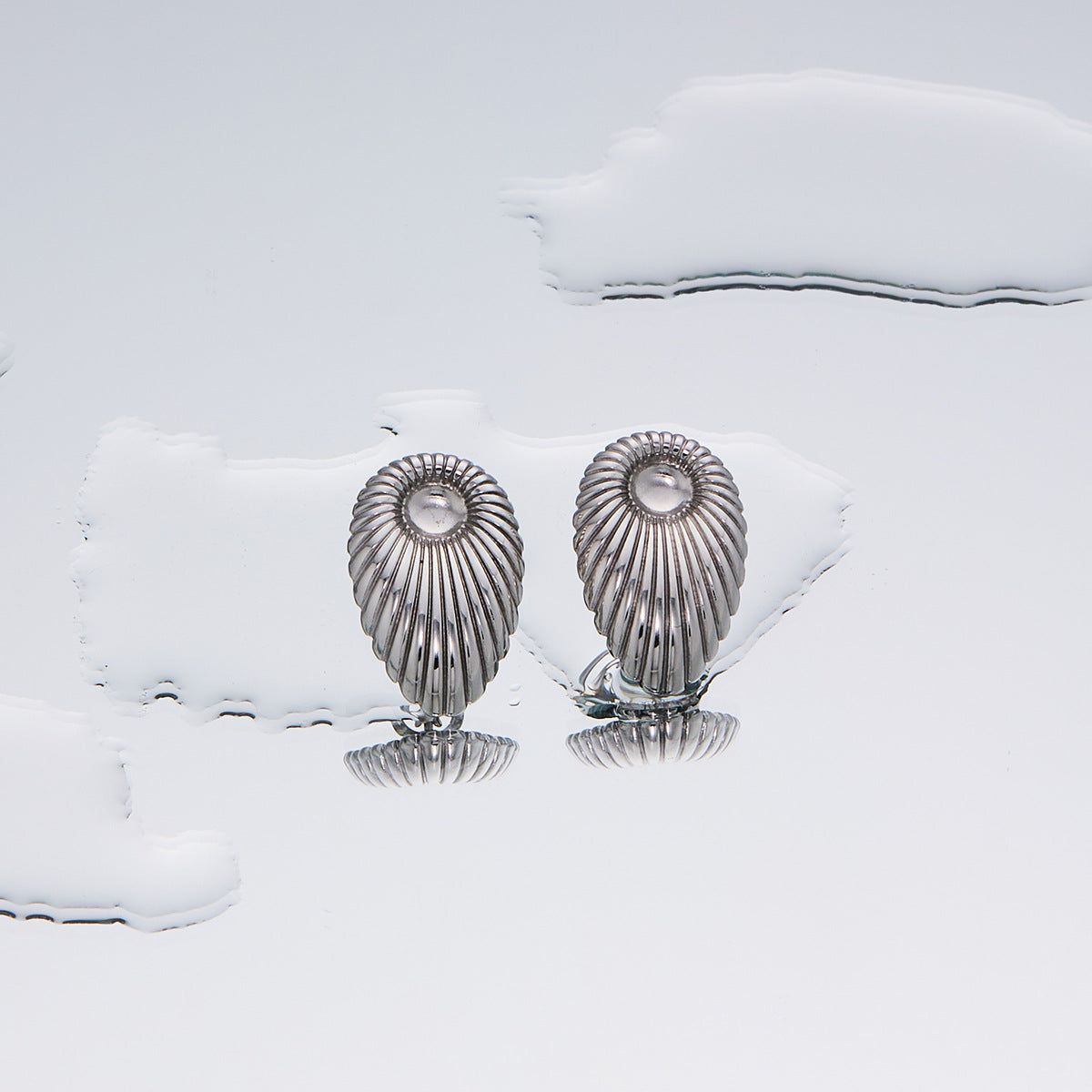 Women's Fashion Exaggerated Titanium Steel Ear High Sense Design Electroplating Stud Earrings