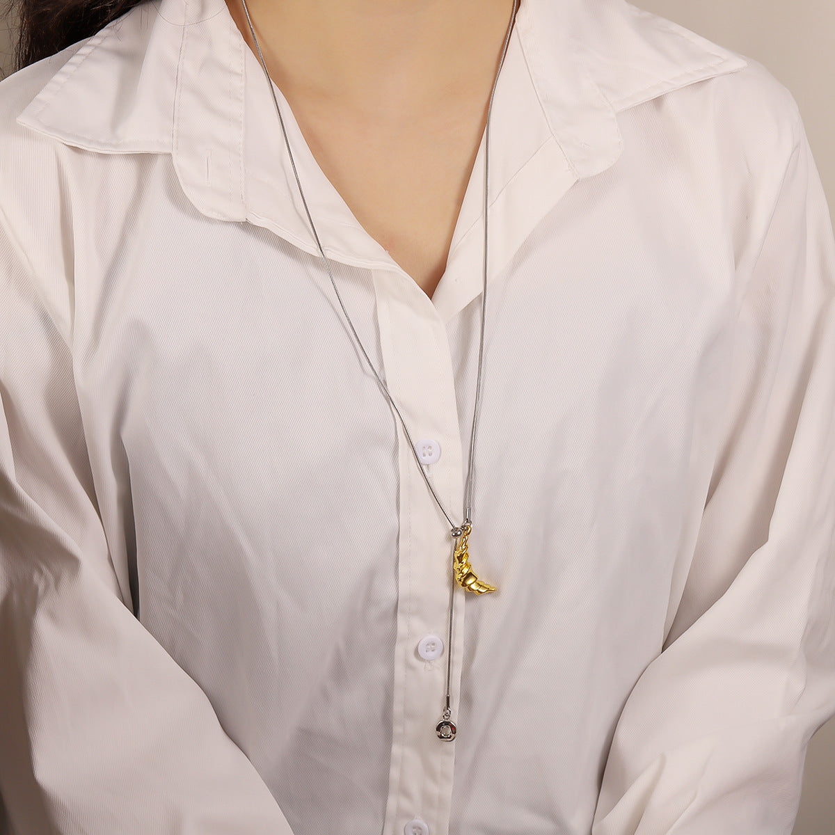 Women's Style Niche Trend Sweater Chain Light Luxury Croissant Necklace