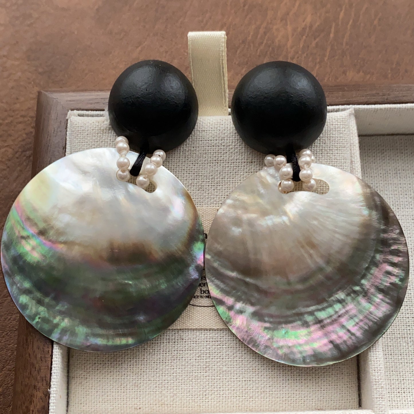 Solid Wood Fritillary Shell Geometric Eardrops Mild Luxury Retro Fashion Rings