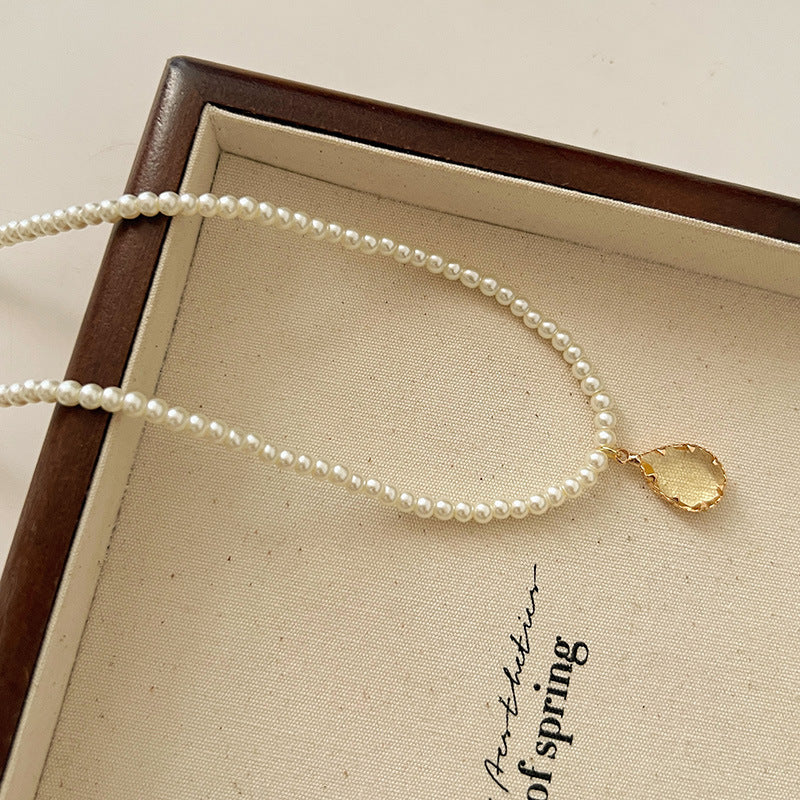 Women's Elegance French Classic Style Clavicle Chain Necklaces