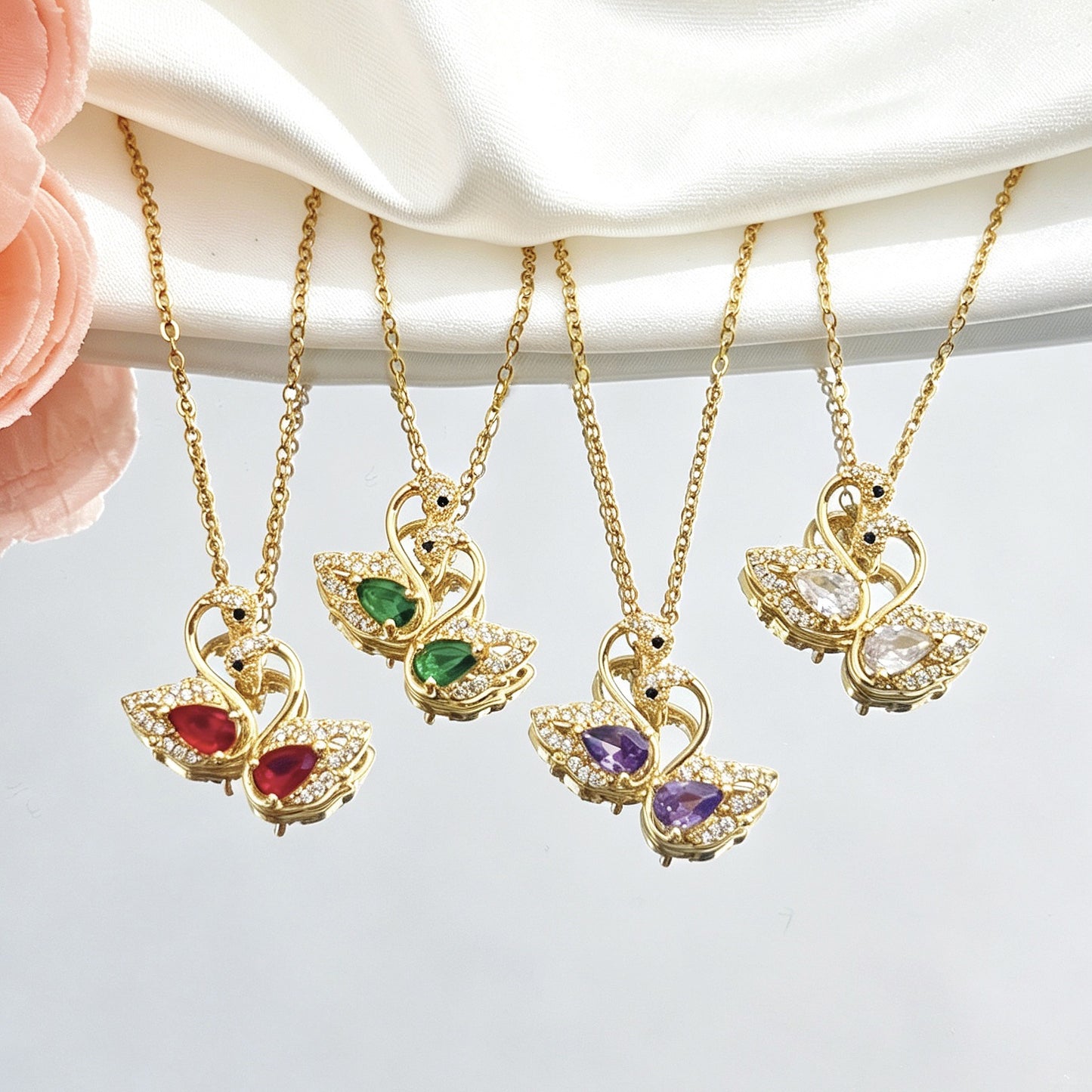 Women's Swan Light Luxury High-grade Clavicle Chain Elegant Necklace