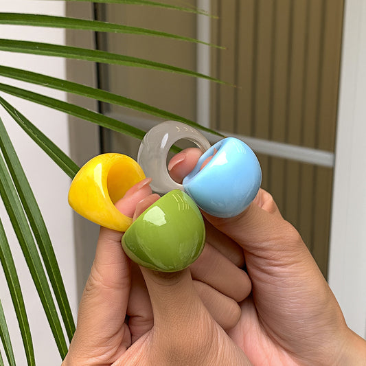 Women's High Profile Fashion Trendy Candy Color Acrylic Simple Exaggerated Ring