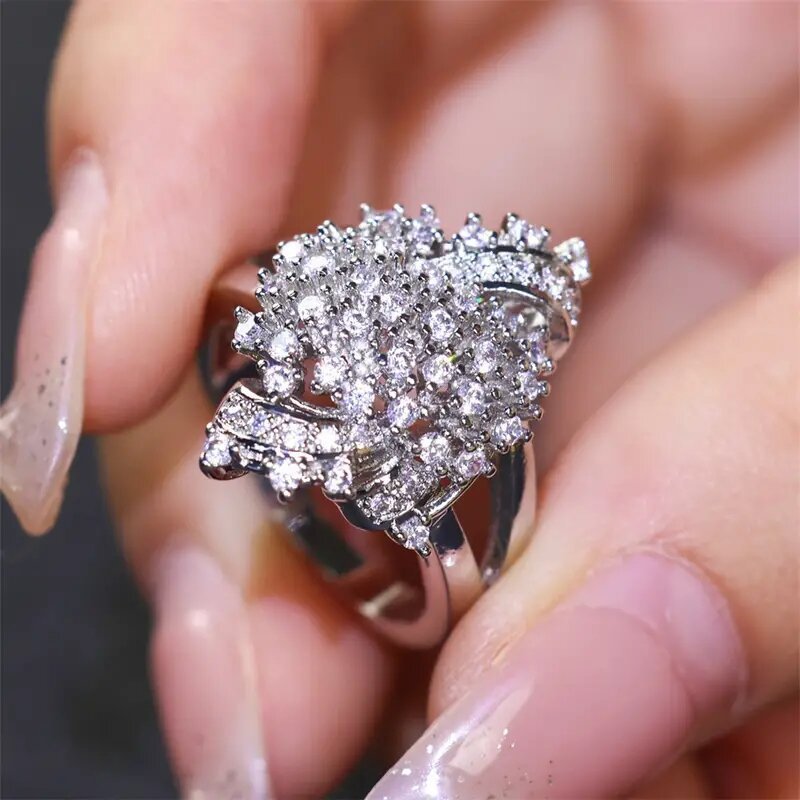 Luxury Style Shiny Marriage Proposal Advanced Rings
