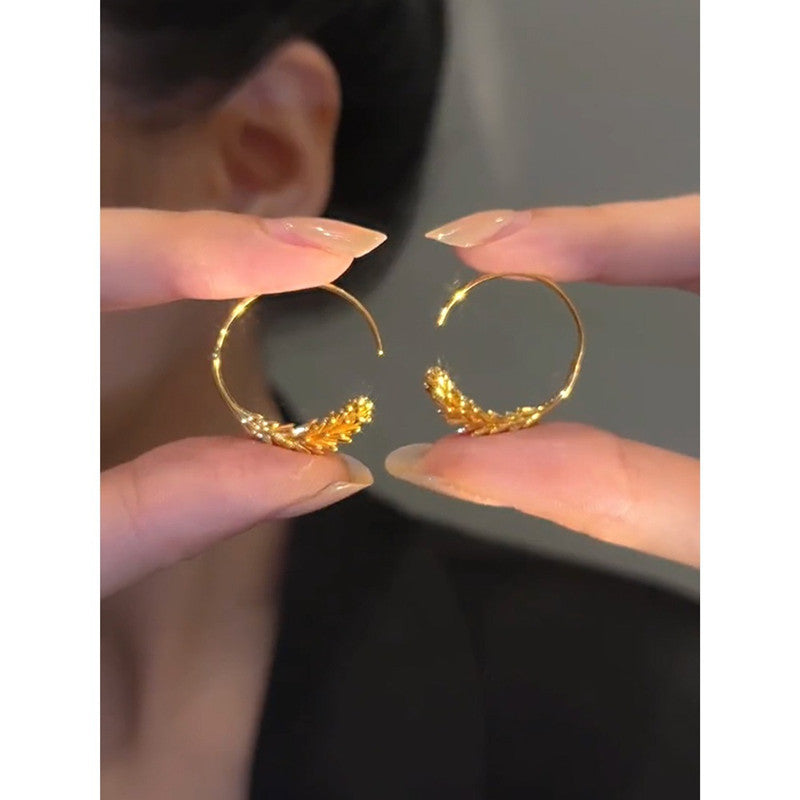 Women's Fresh Fashion Wheat Ear Design Creative Arc Earrings