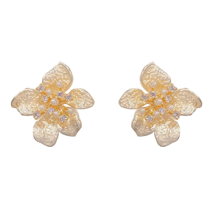 Versatile Zircon Petal Temperament Entry Lux Minimalist Design Earrings