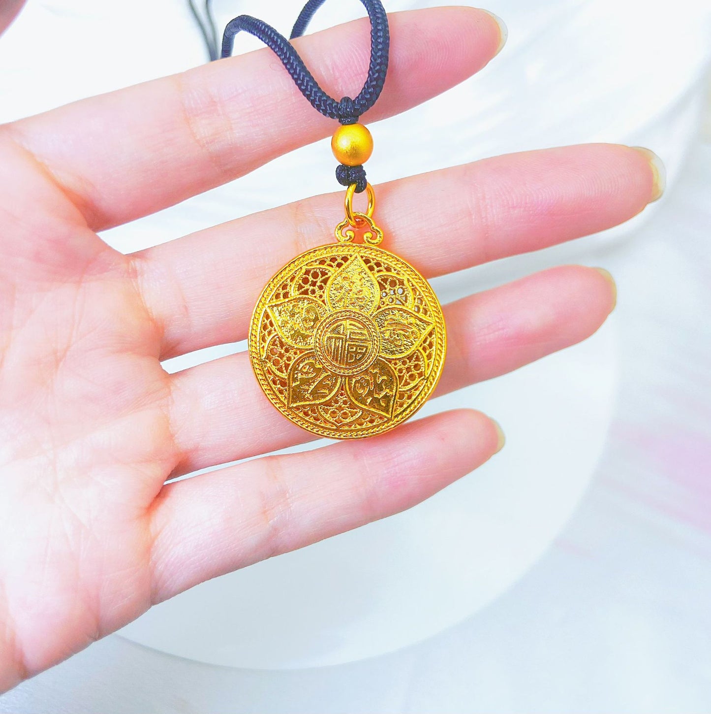 Women's Gold Shop Fu Character Eight Treasures Compass Single Hollow Pendants