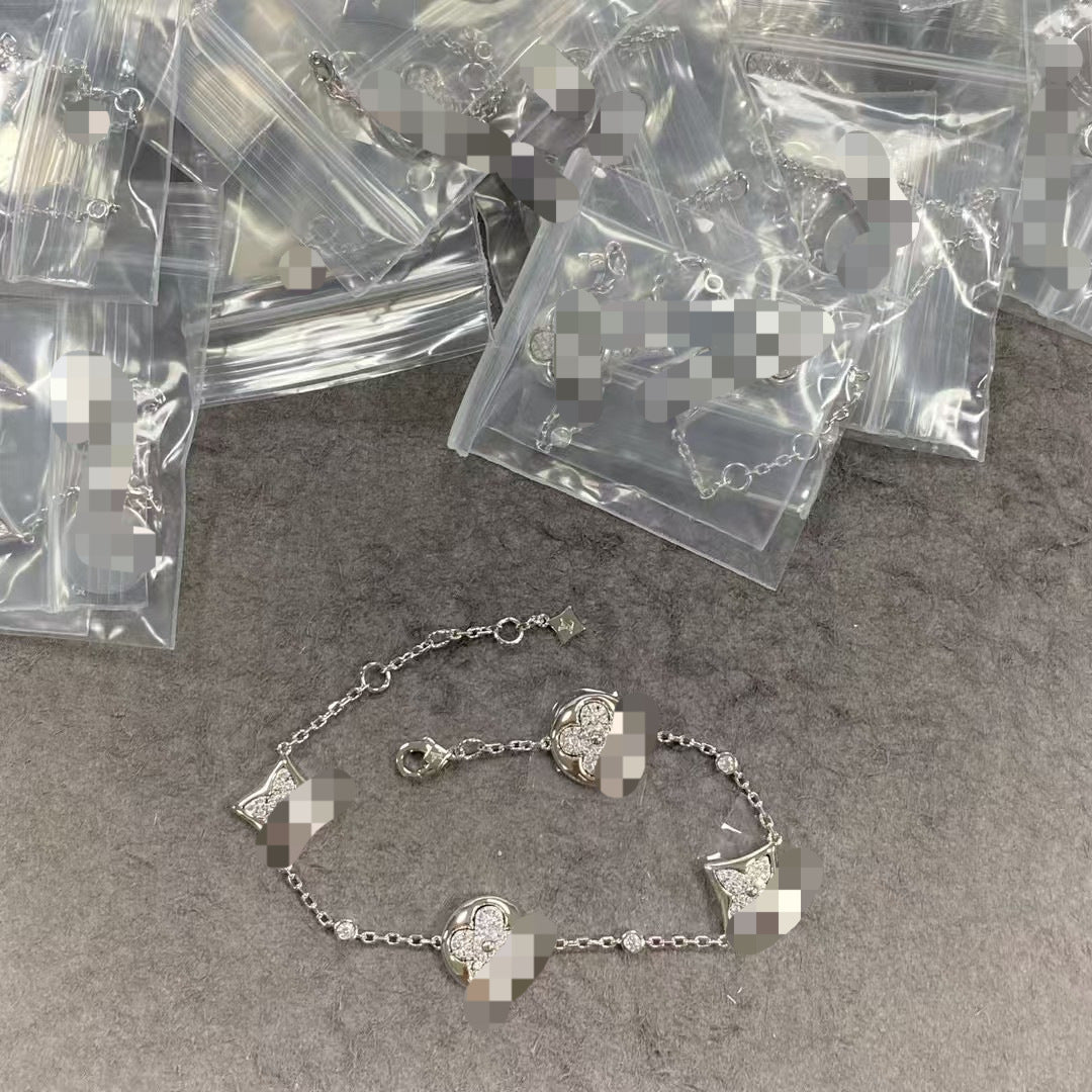 Pork Belly Fritillary Diamond-shaped Four-leaf Clover Bracelet