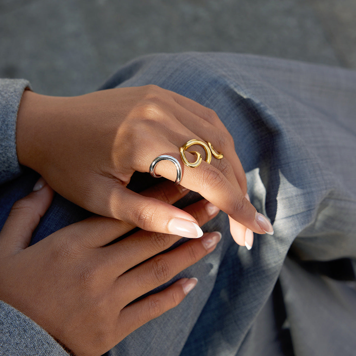 Women's Ding Titanium Steel Flower Light Luxury Ring