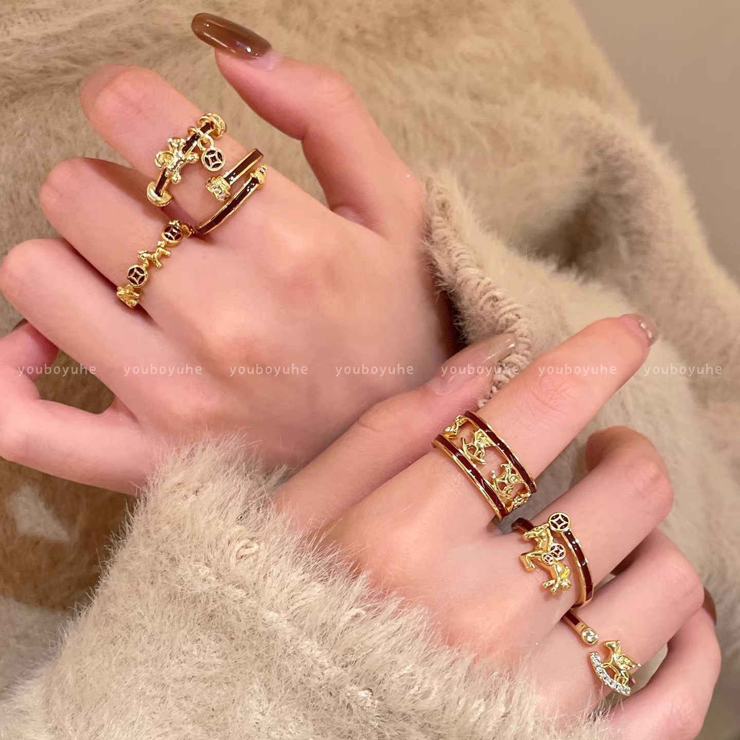 Women's Golden Pony Light Luxury High-grade Sense Twin Index Finger Ring