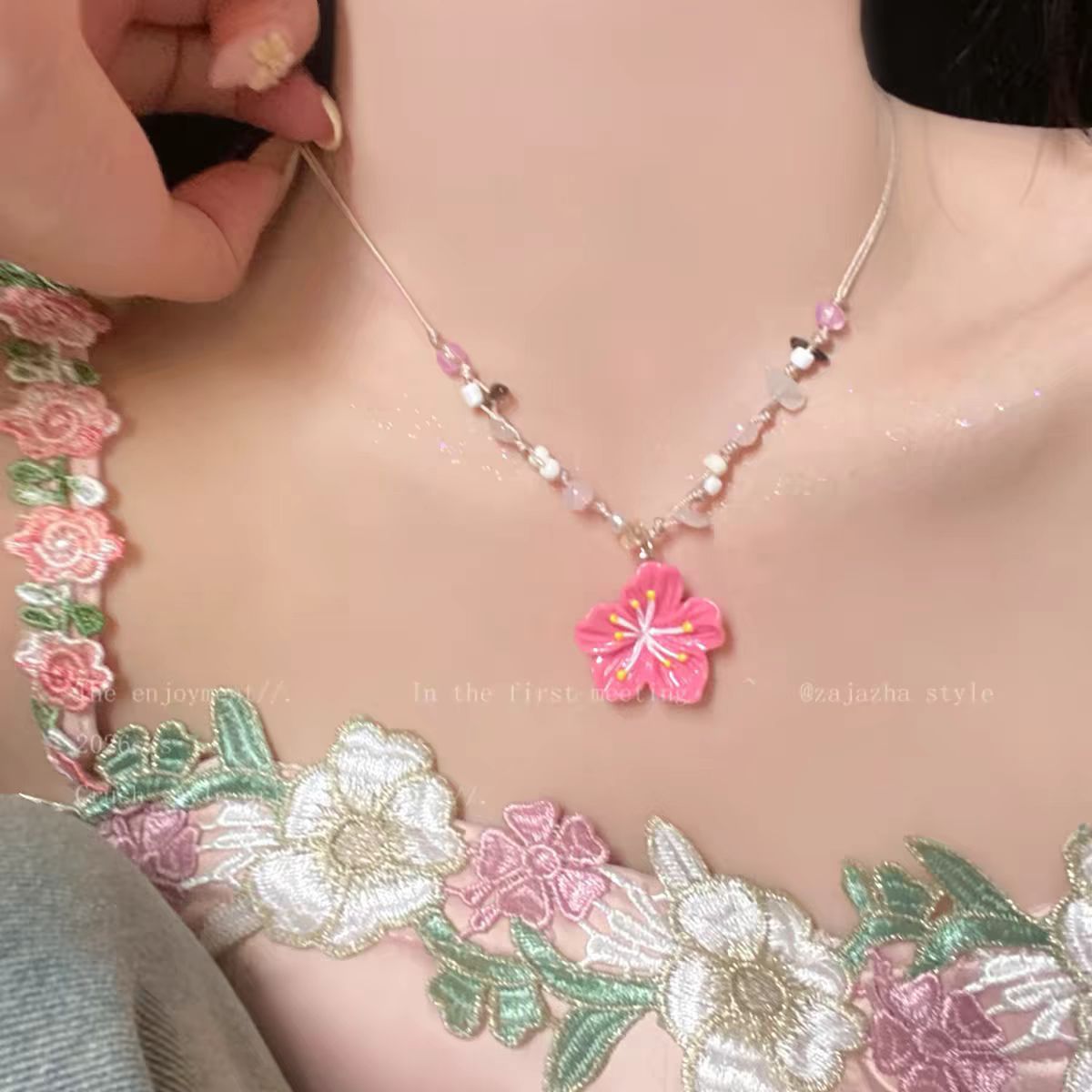 Sweet Colorful Flower Beaded Female Summer Dopamine Niche Atmosphere Clavicle Necklace