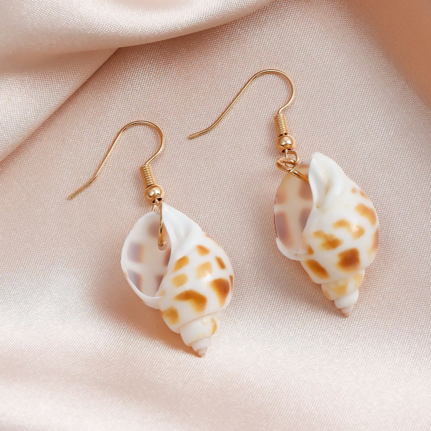 Women's Retro Style Sexy Conch Simple Fashion Earrings