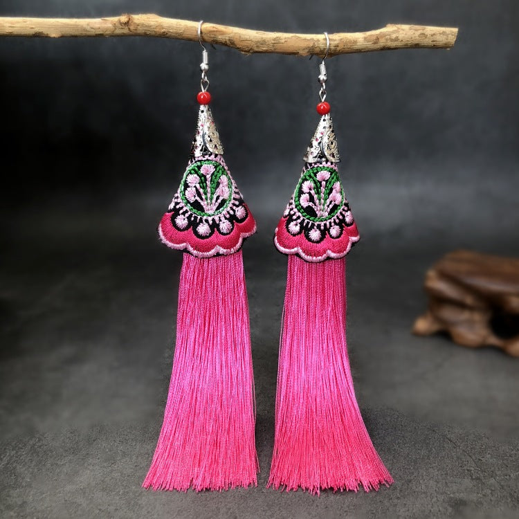 Women's Ethnic Style Tassel Classical Temperament Long Rings