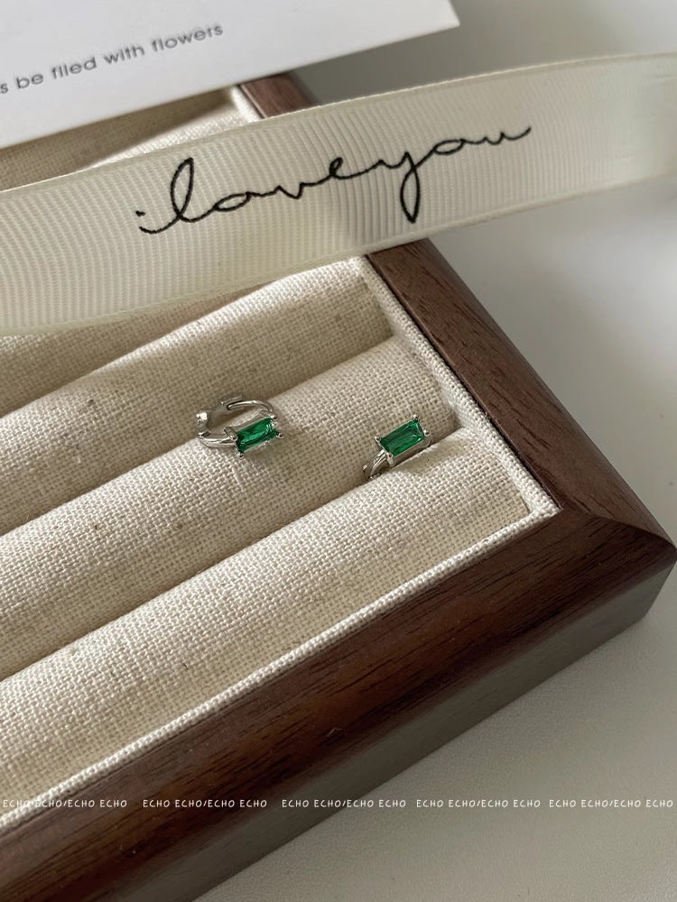 Women's Clip Simple Compact Elegant Style Niche Ear Buckle