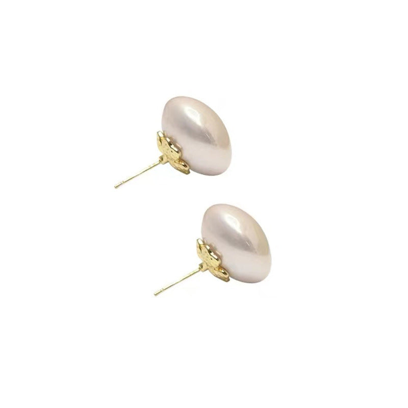 Women's Hepburn Style French Retro Semicircle Pearl Earrings