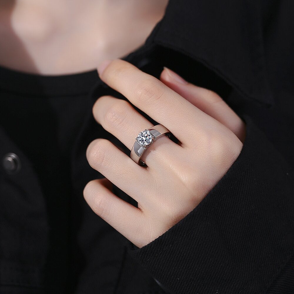 Men's Broadcast Elegant Imitation Moissanite Fashion Open Mouth Ring