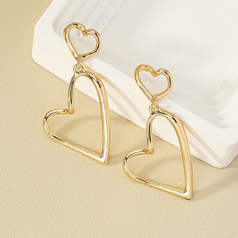 Pair Of Palace Style Love Personalized Eardrops Retro French Female Earrings