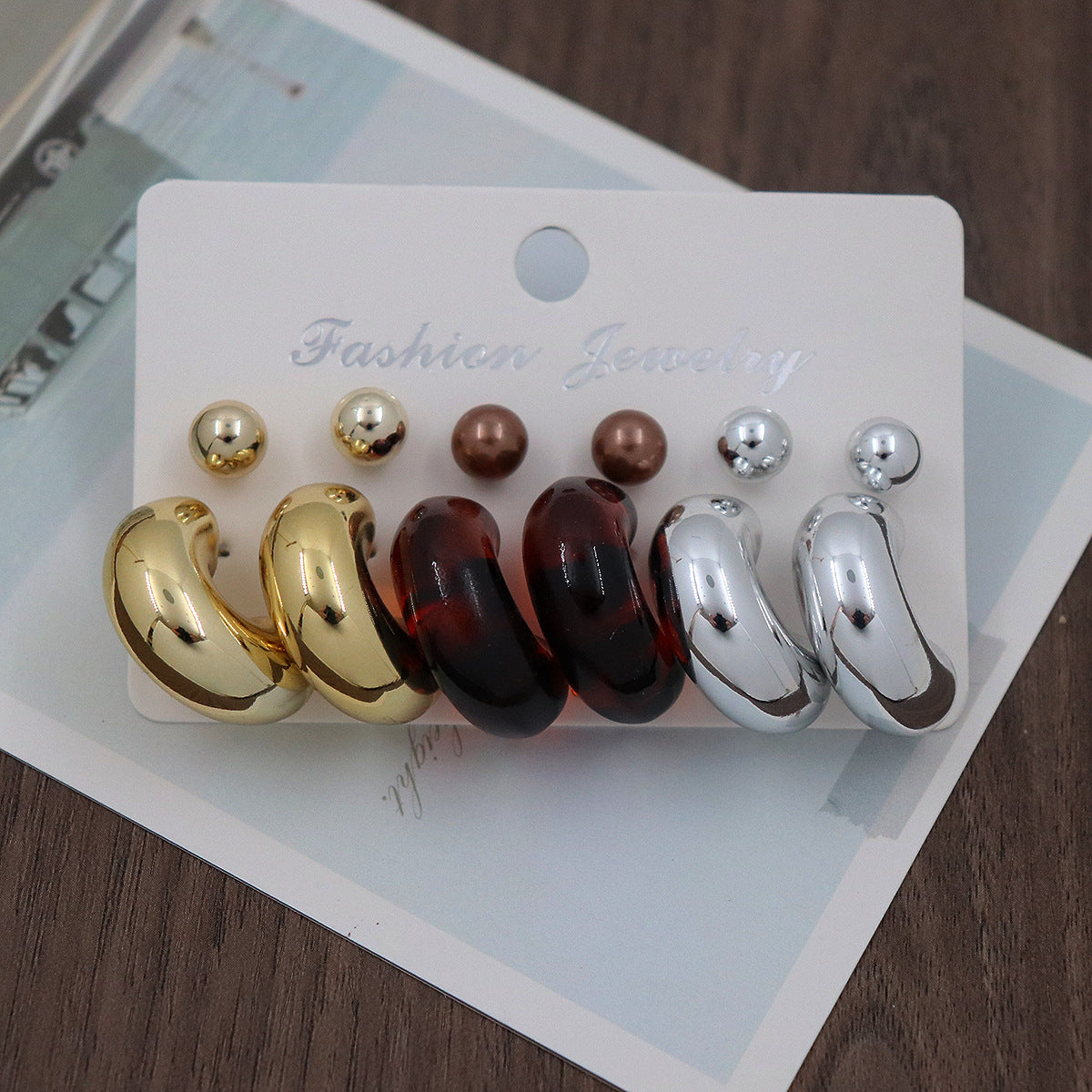Women's Color Resin Leopard Print Pairs Retro Fashion Earrings