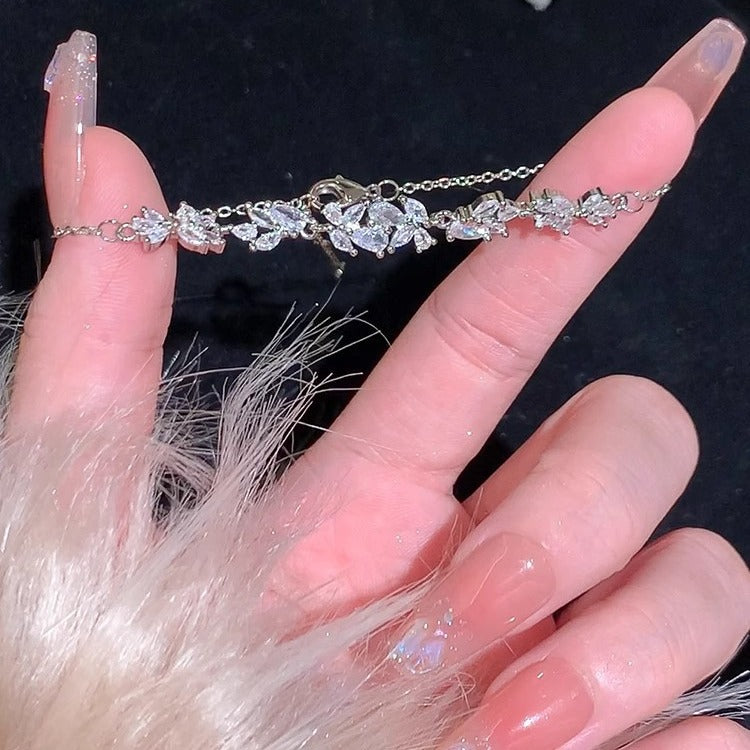 Wisteria Flower Smile Female Fashion Temperament Wheat Sweet Gentle Light Bracelet