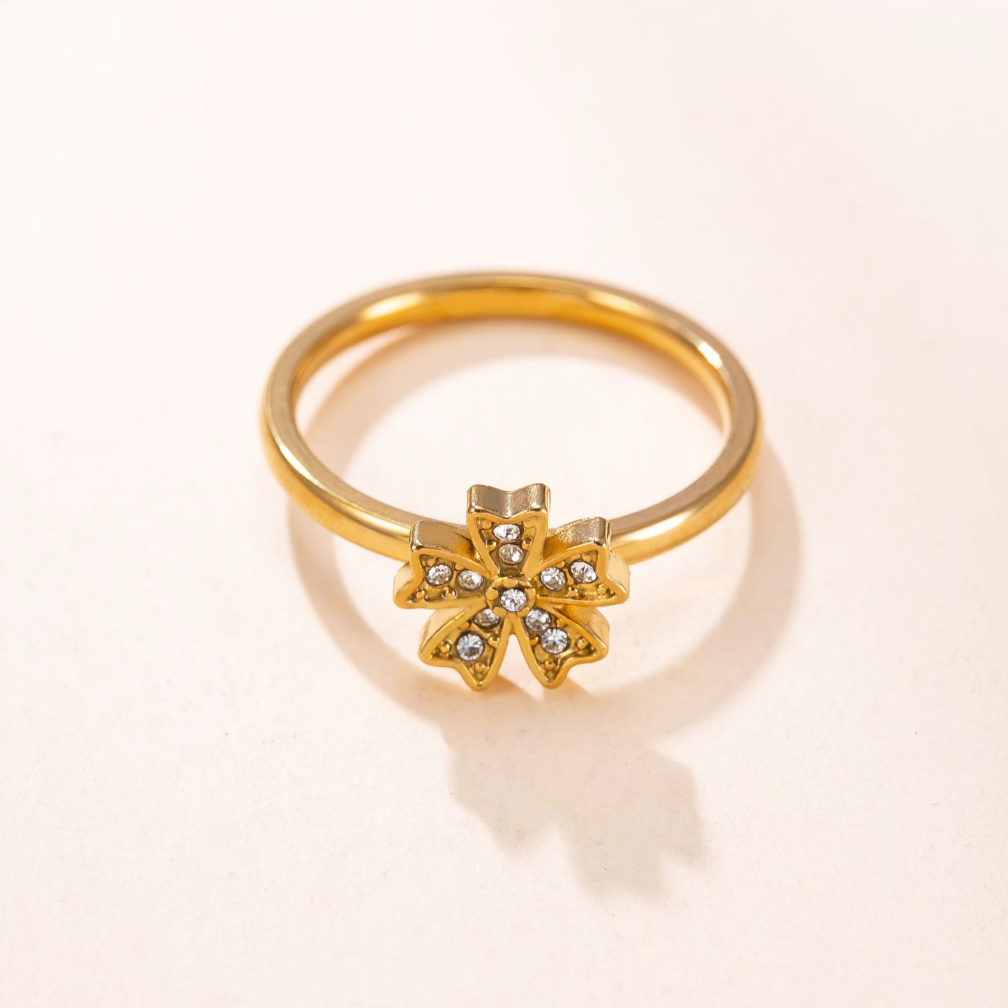 Titanium Steel Welding Flower Female Fashion High-grade Ring
