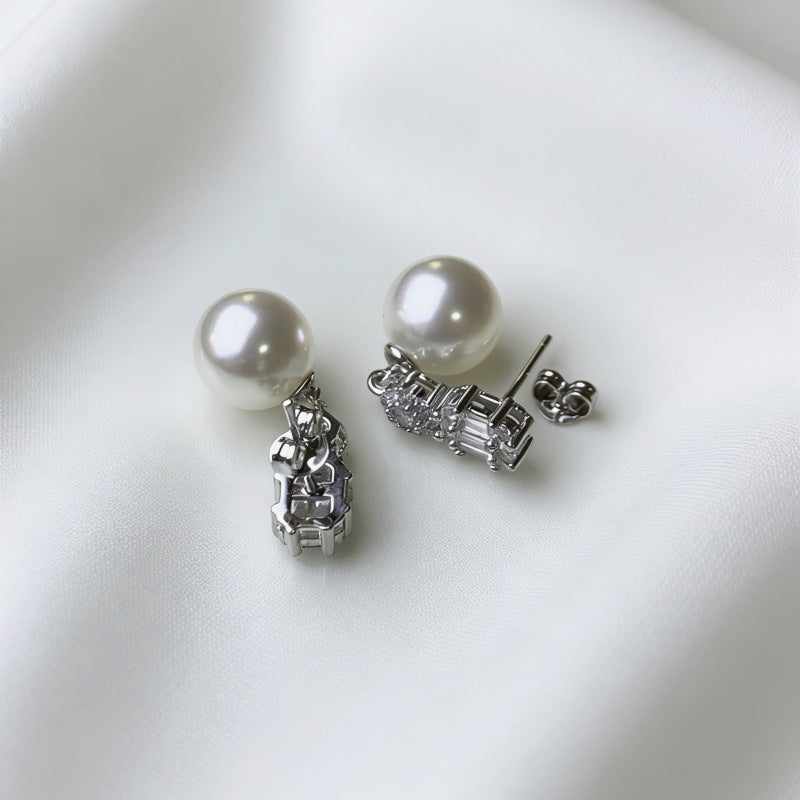 Pin Australian White Rhinestone Light Luxury Temperament High-grade Mid-length Stud Earrings