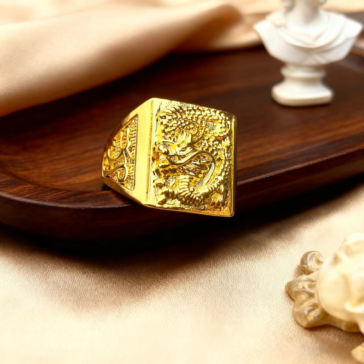 Men's Vietnam Placer Gold Fashion High Sense Tyrannosaurus Adjustable Opening Ring