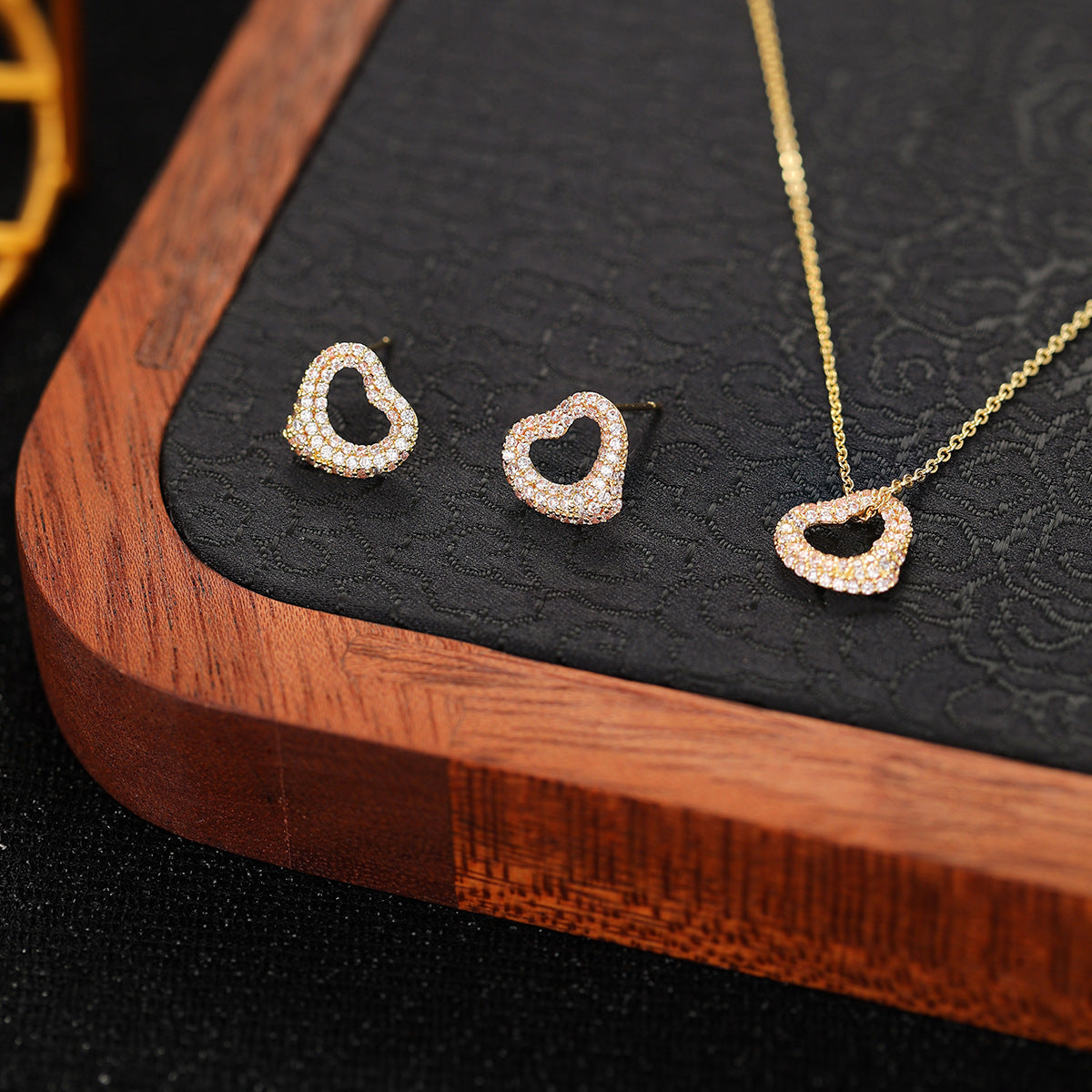 Glamorous Comfortable Two-piece Affordable Luxury Fashion Jewelry Set