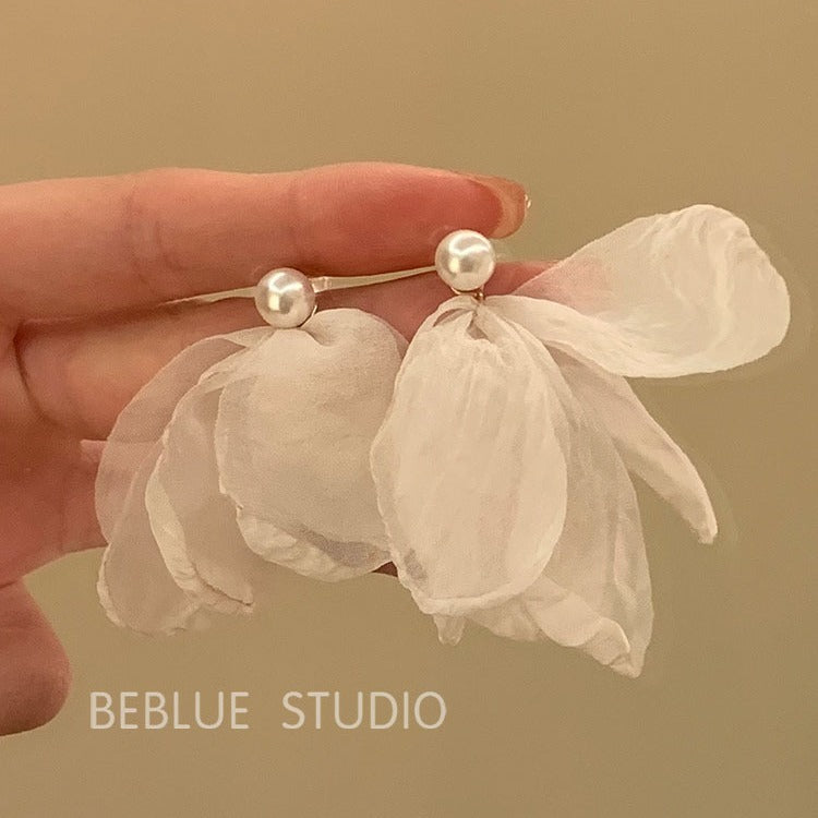Summer Seaside Flower Chiffon Pearl High-grade Vacation Style Sier Earrings