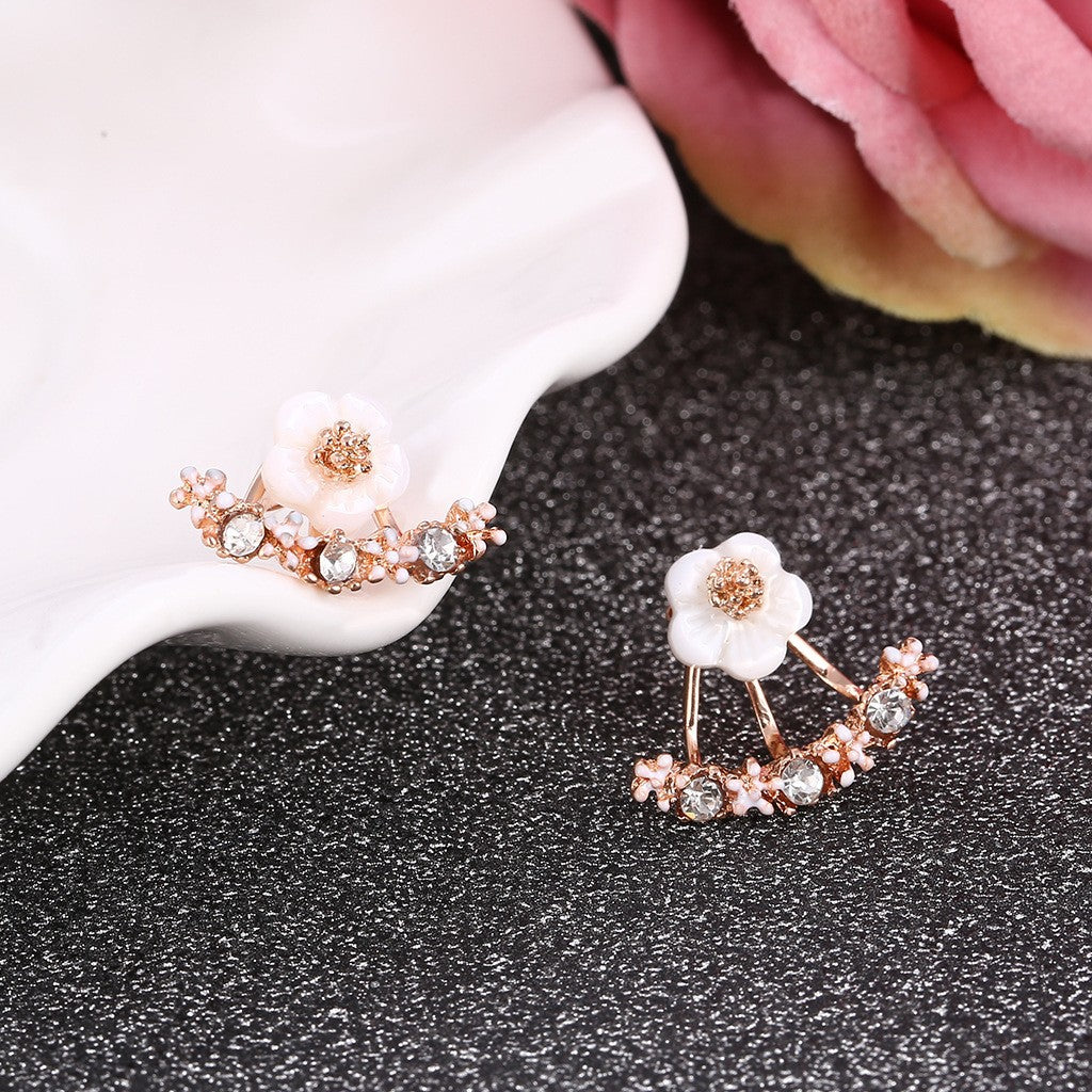 Korean Fashion Fresh Small Daisy Flower Spot Drill Simple Stud Earrings