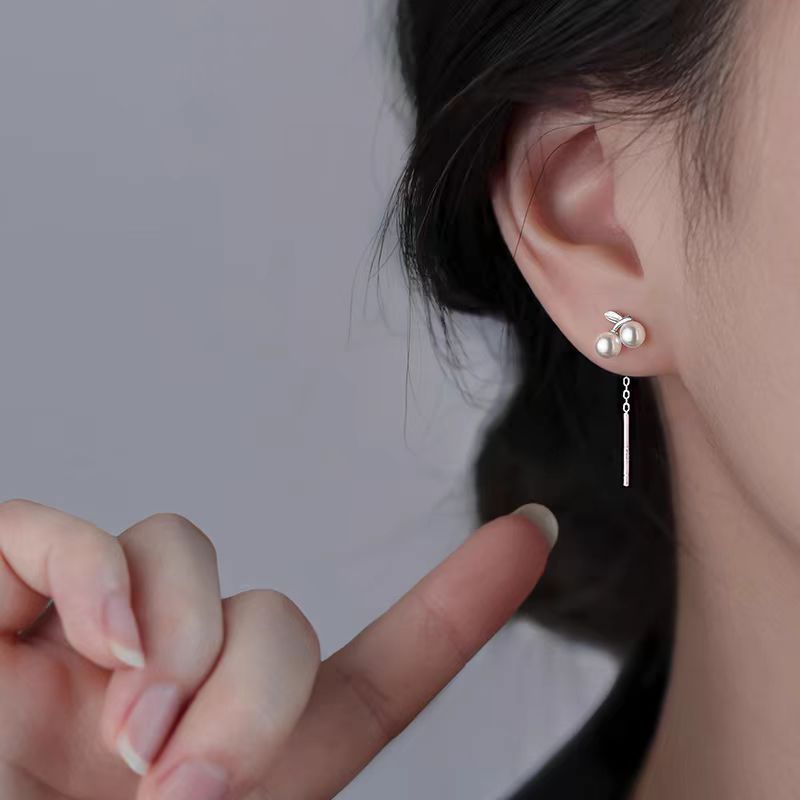 Needle Pearl Cherry Light Luxury Minority Ear Line