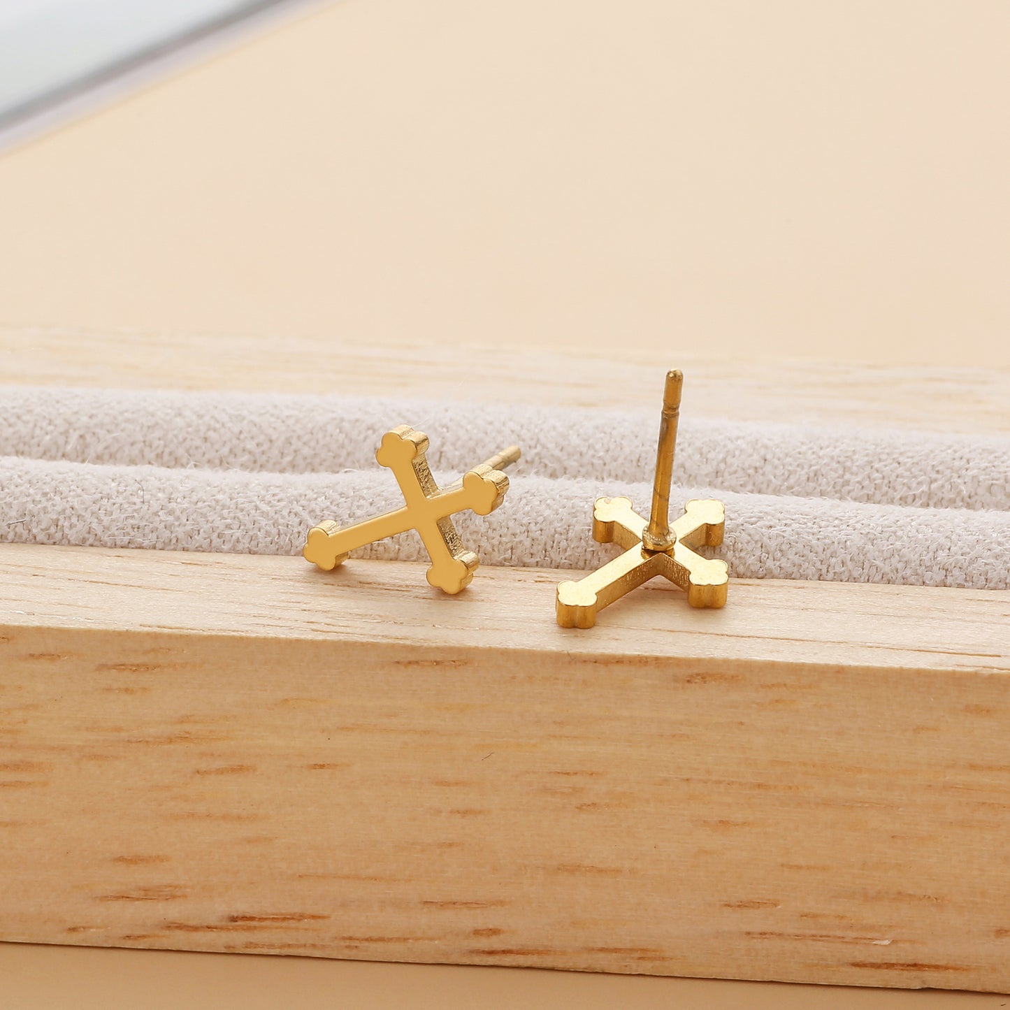 Women's Cross Stainless Steel Fashion Simple Metal Stud Earrings
