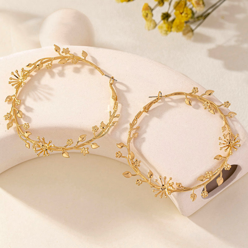Golden Leaves Garland Eardrop Design Elegant Light Stud Earrings