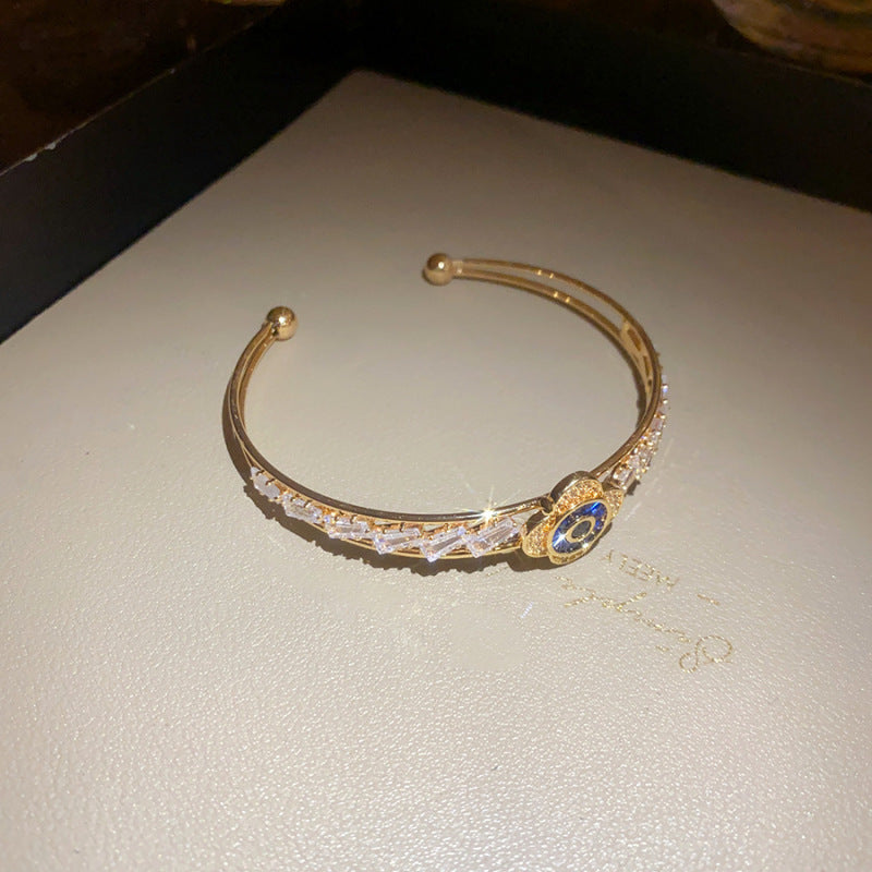 Women's Oval Leaf Small Fresh Gentle Temperament Light Luxury High Sense Bracelet